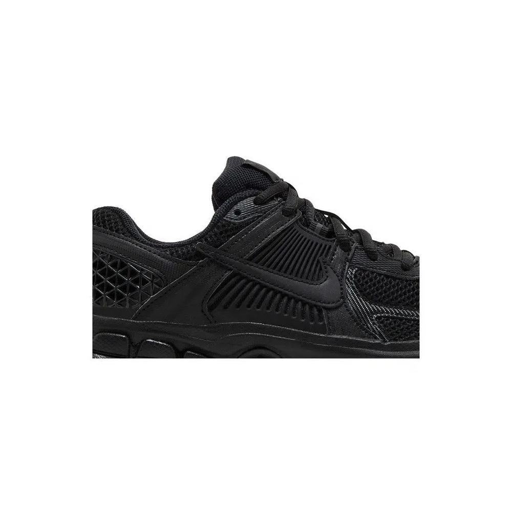 Кроссовки Nike Vomero 5 GS 'Triple Black' 2