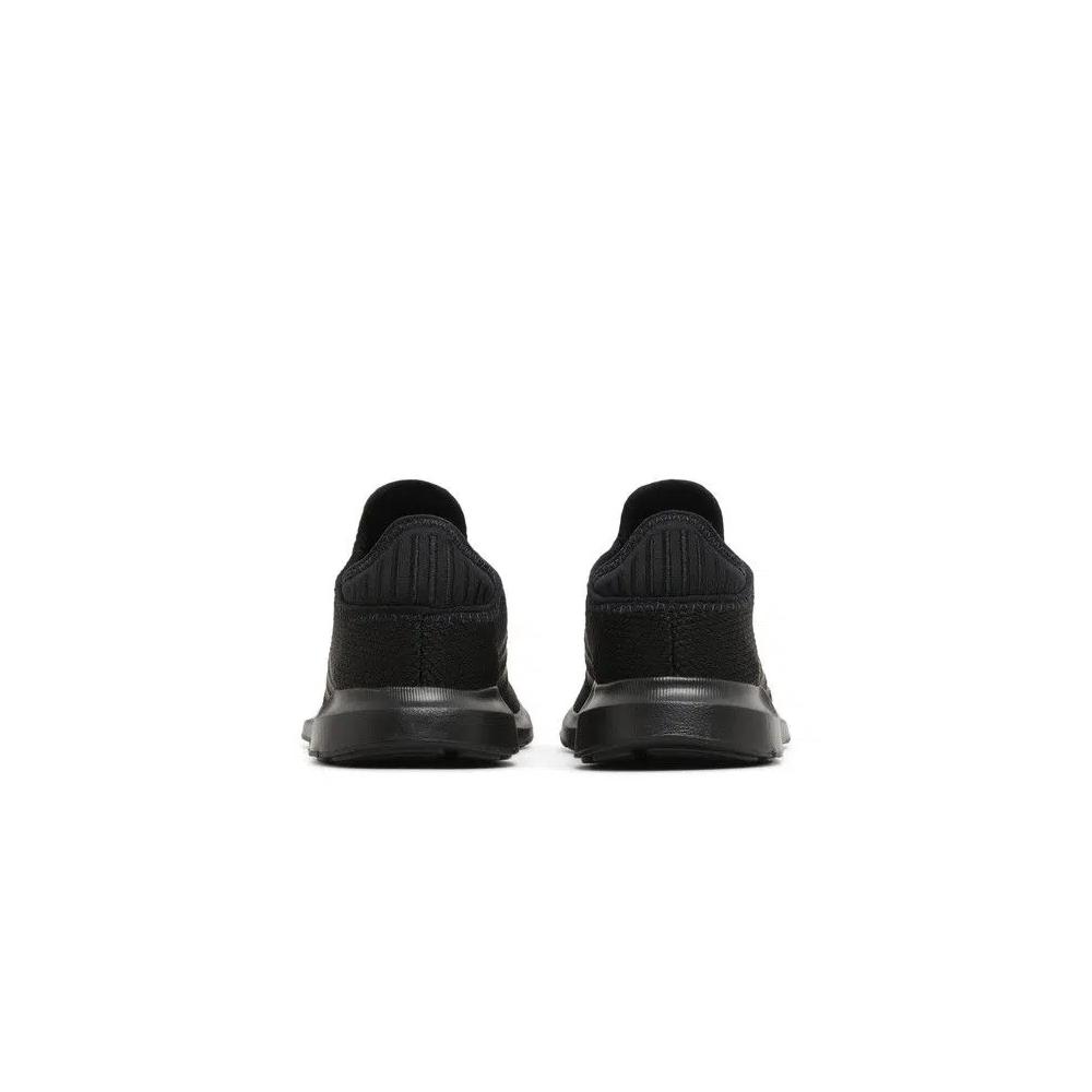Кроссовки adidas Swift Run X J 'Triple Black' 6