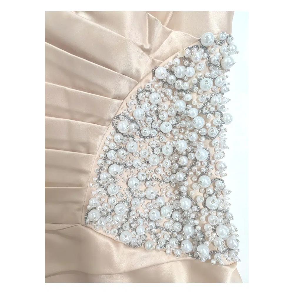 Элегантное короткое платье с бисером 2