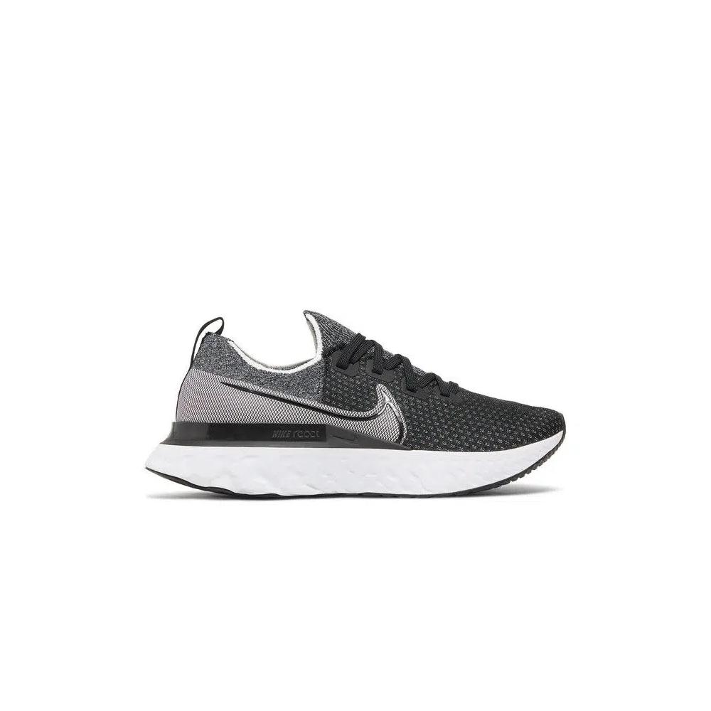 Кроссовки Nike Wmns React Infinity Run Flyknit 'Black White' 1