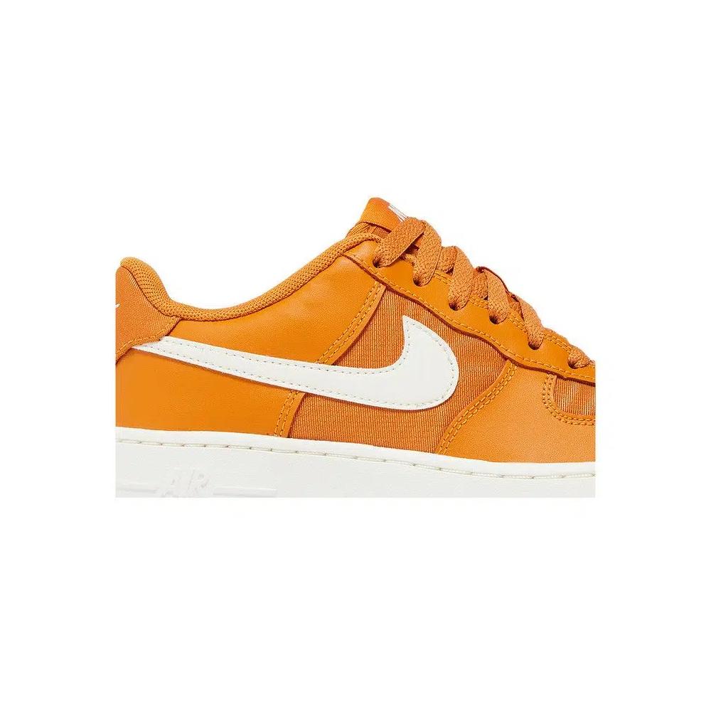 Кроссовки Nike Air Force 1 LV8 2 GS 'Monarch Canvas' 2