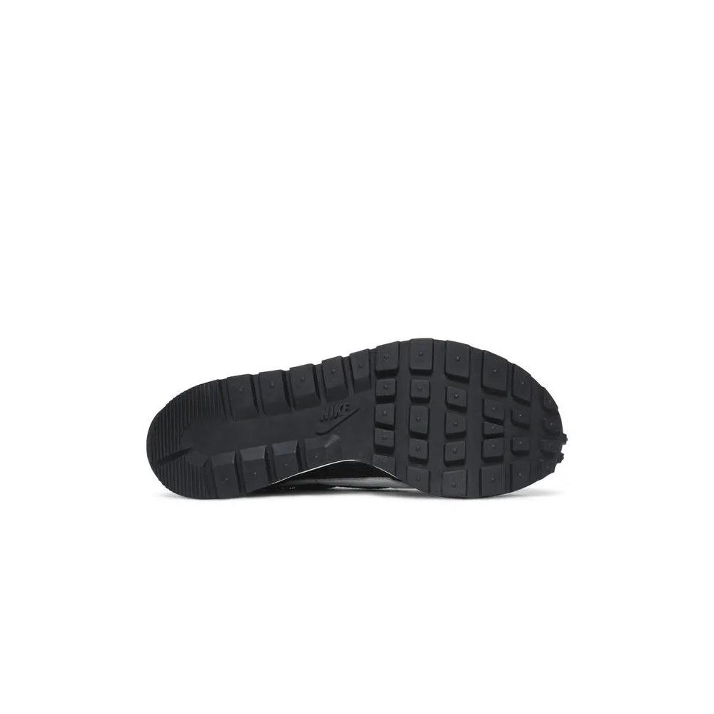 Кроссовки sacai x Nike VaporWaffle 'Black White' 4