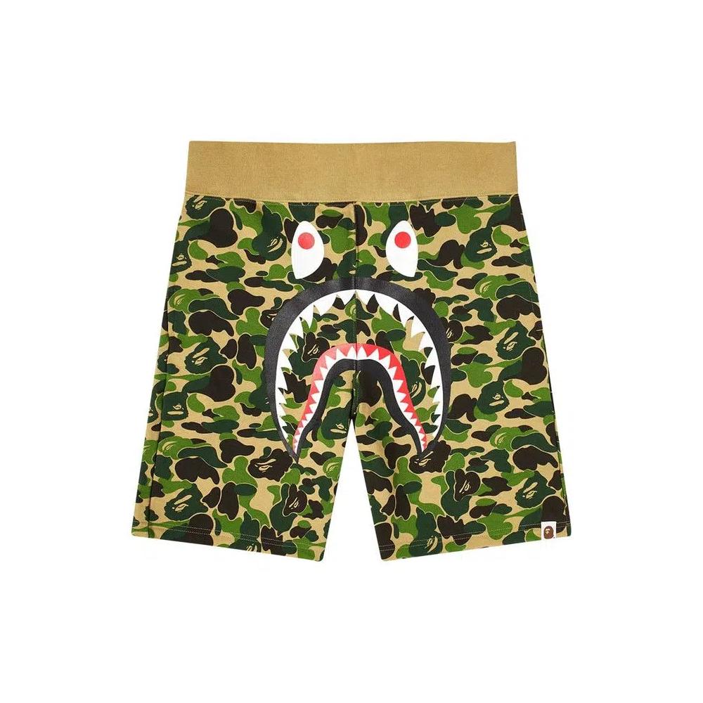 BAPE ABC Camo Shark Sweat Shorts 'Зеленый' 1