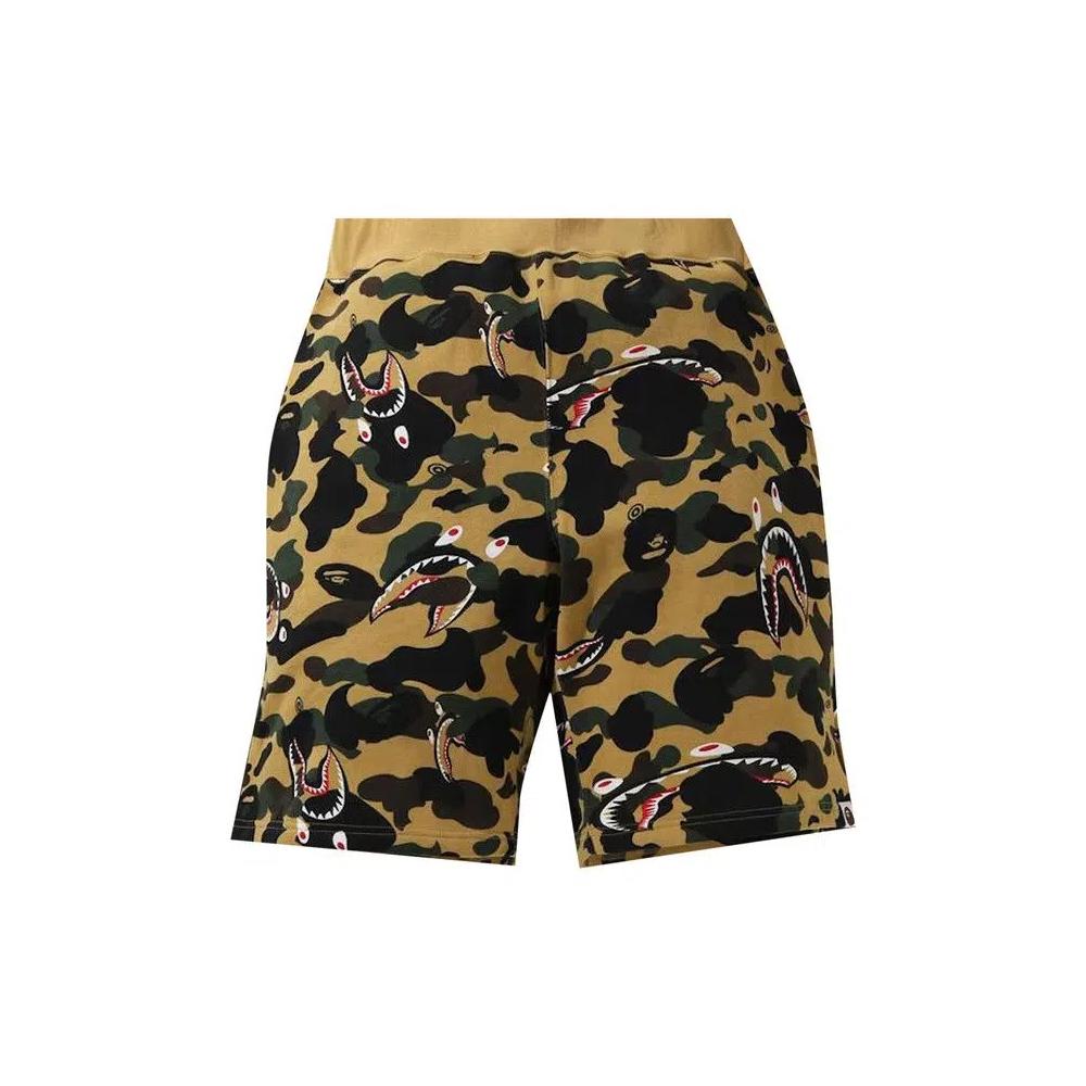 Шорты BAPE Shark 1st Camo Wide Sweatshort 'Yellow' 1