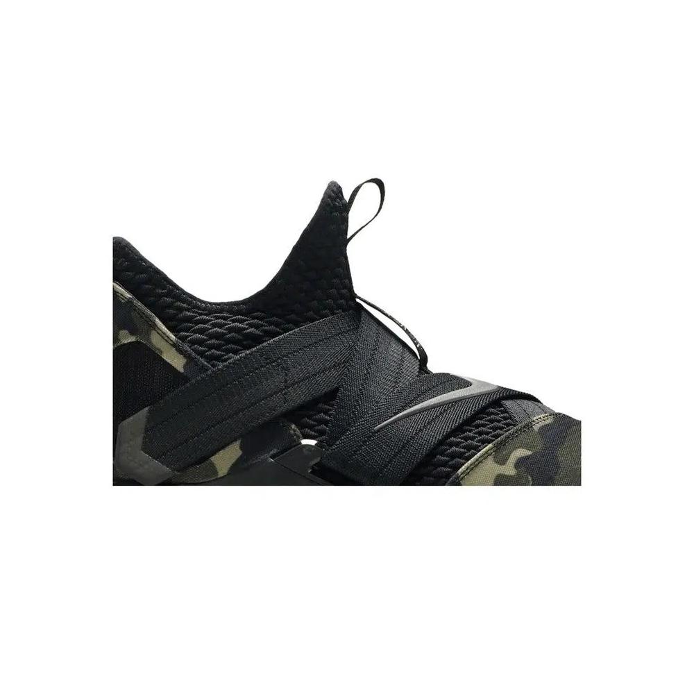 Кроссовки Nike LeBron Soldier 12 SFG 'Camo' 2