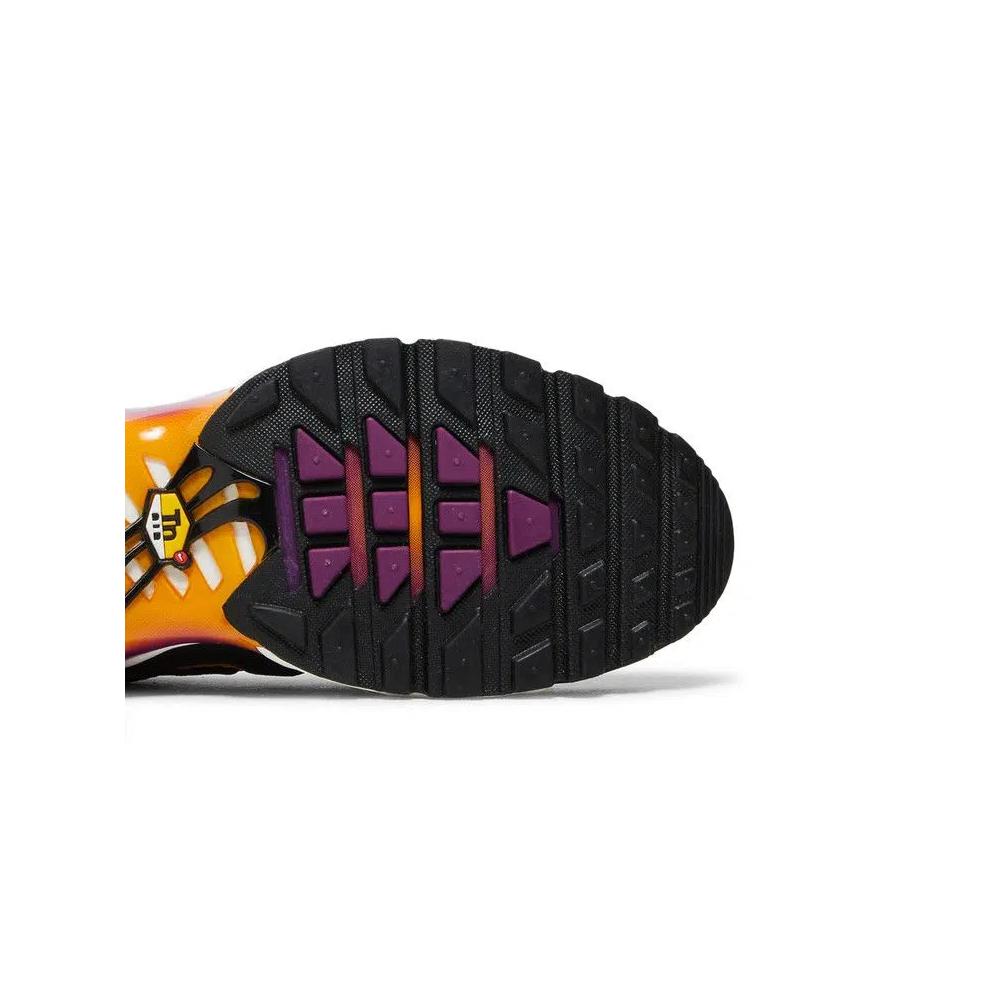 Кроссовки Nike Air Max Plus 'Black University Gold Viotech' 5
