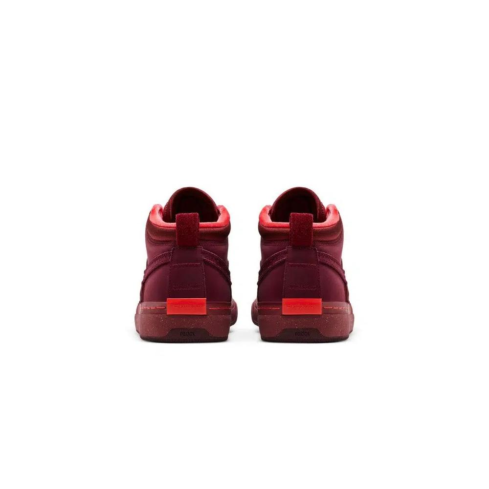 Кроссовки Nike React Leo SB 'Dark Beetroot' 6