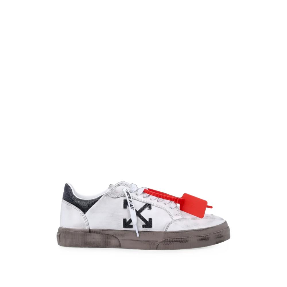 Arrows patch sneakers 1