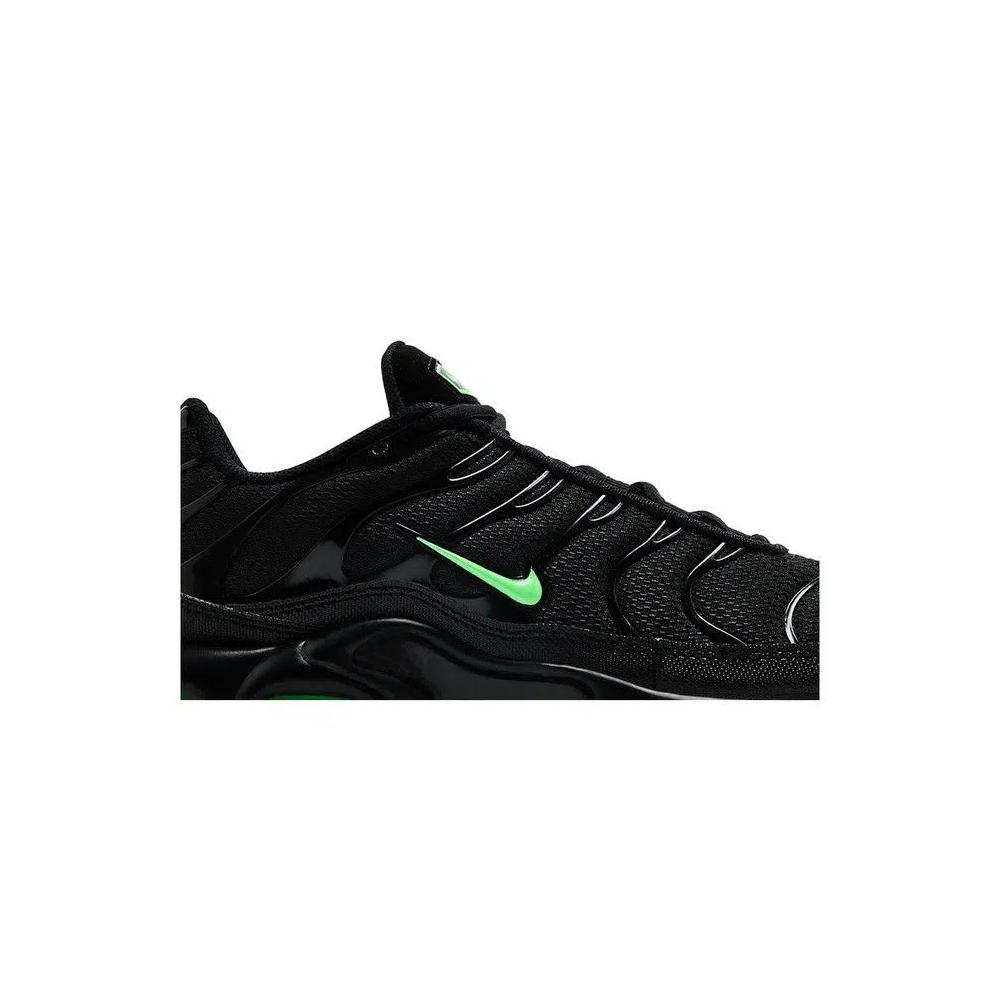 Кроссовки Nike Air Max Plus 'Green Strike' 2