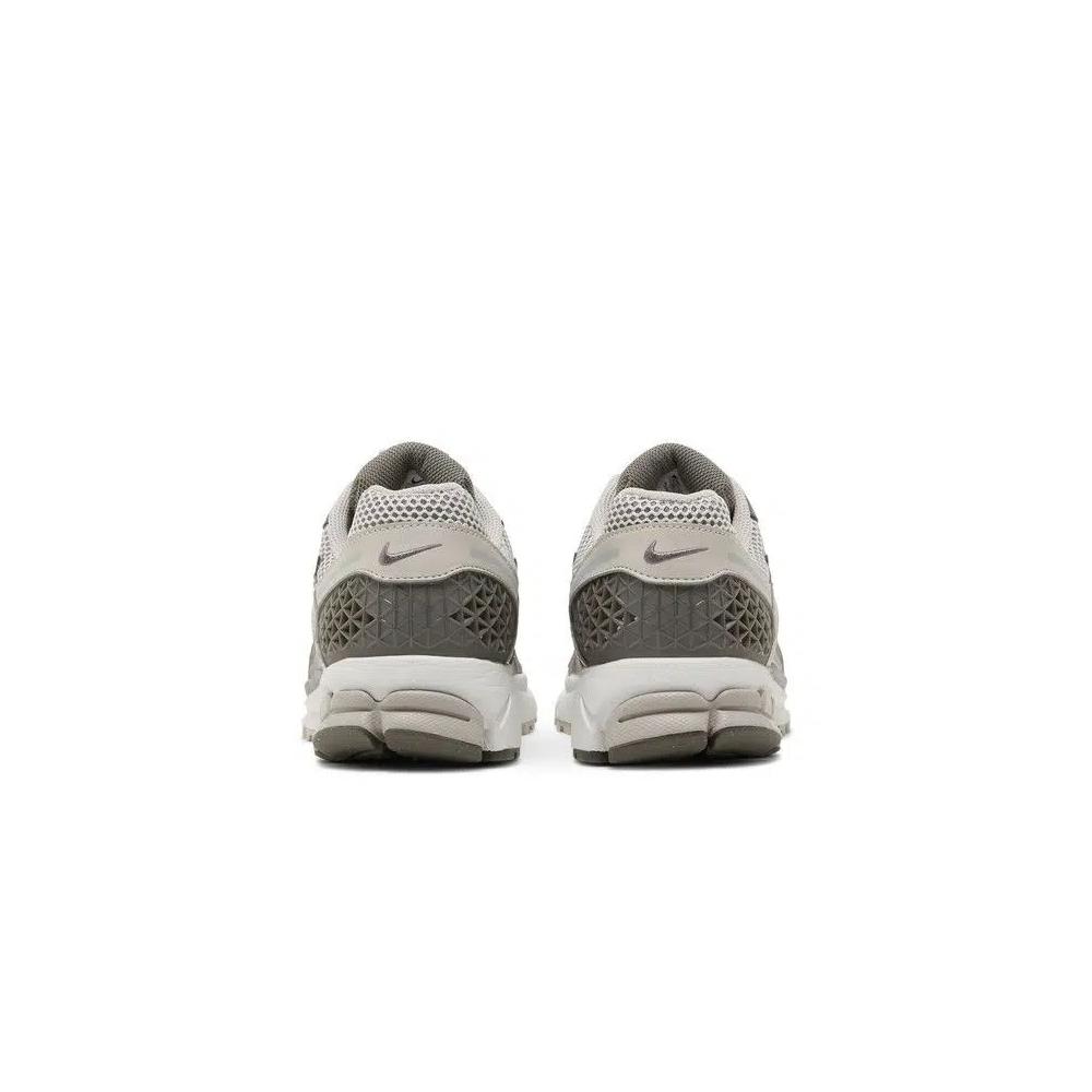 Кроссовки Nike Air Zoom Vomero 5 'Light Iron Ore' 6