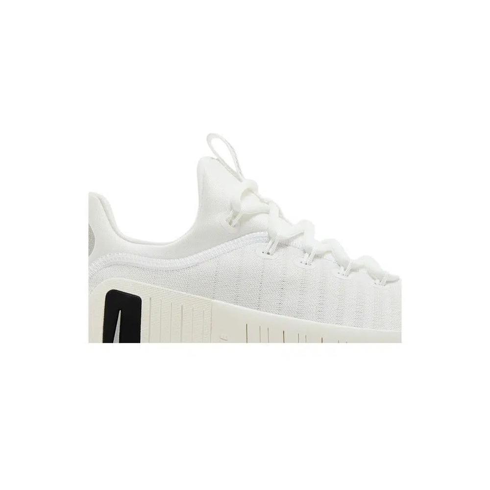 Кроссовки Nike Wmns Free Metcon 6 Premium «Summit White Black» 2