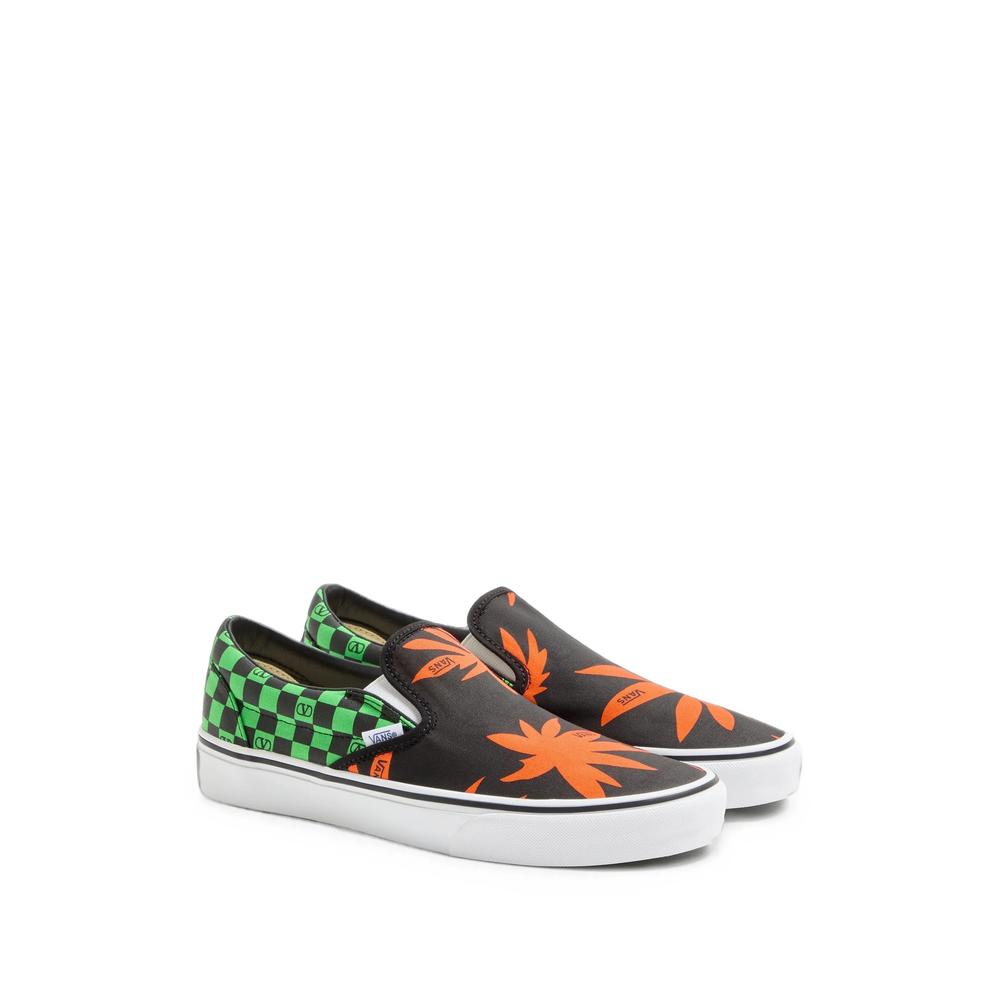 Сліпони в клітинку з логотипом VLogo Signature з колаборації з Vans 2