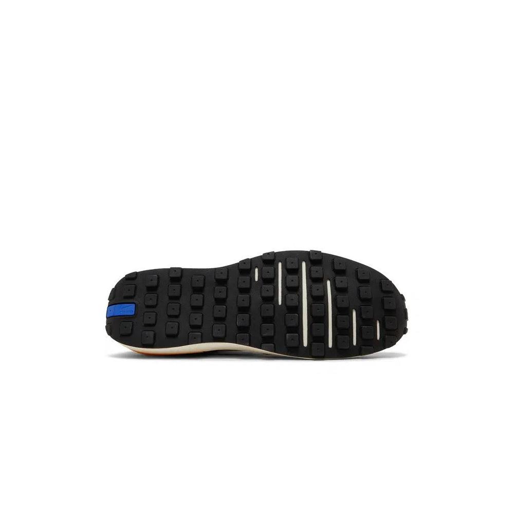 Кроссовки Nike Waffle One SE 'University Gold Sunset' 4