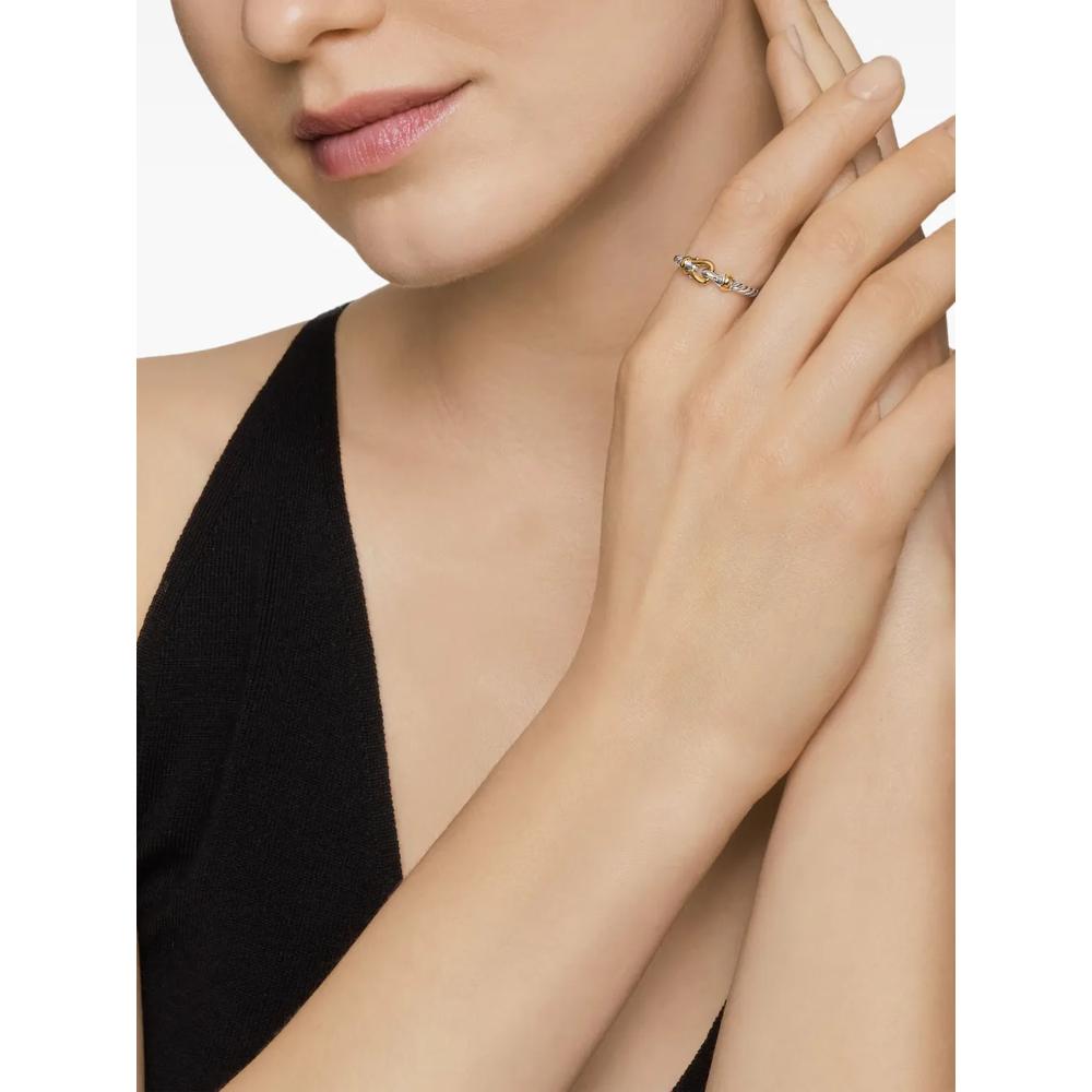Кольцо Petite Buckle из желтого золота и серебра (2 мм) 2