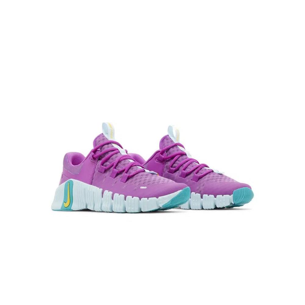 Кроссовки Nike Wmns Free Metcon 5 'Hyper Violet' 8