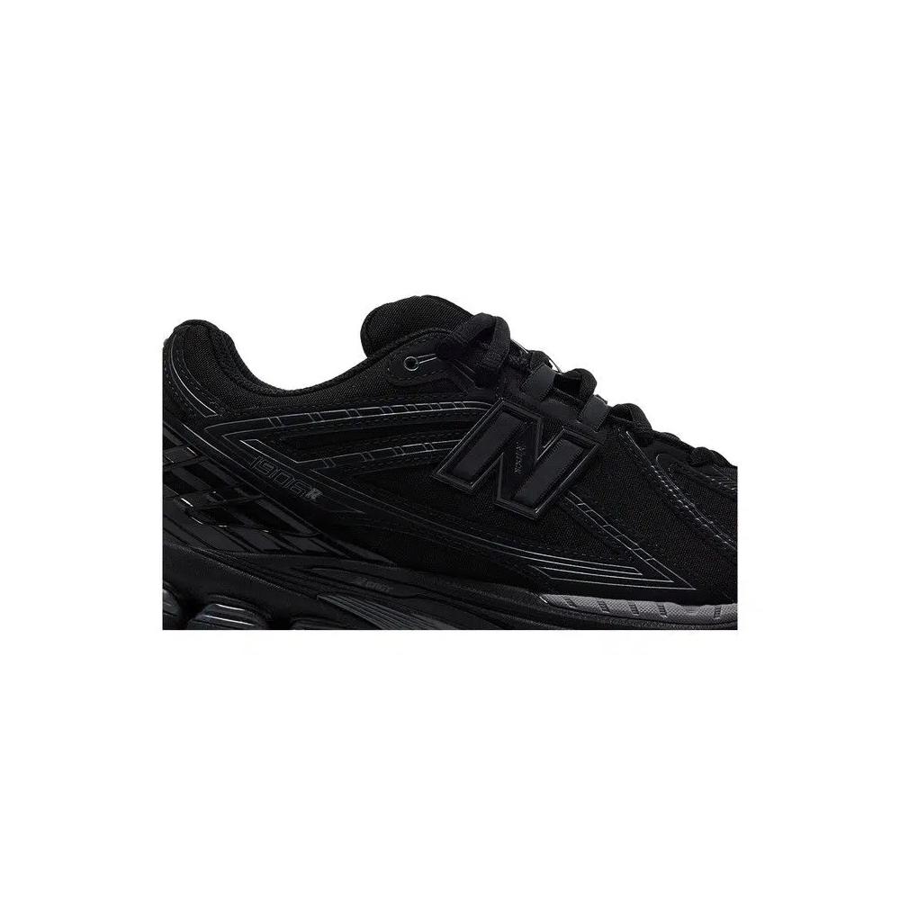 Кроссовки New Balance 1906R 'Triple Black' 2