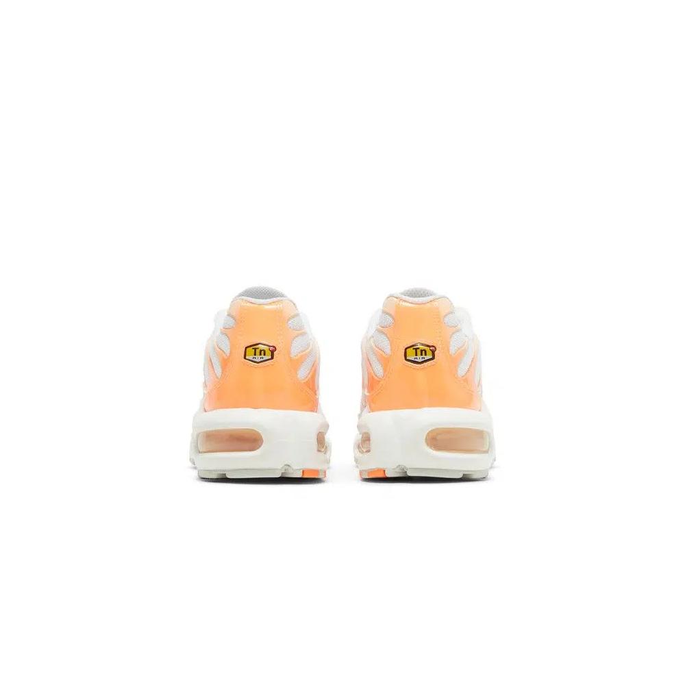 Кроссовки Nike Wmns Air Max Plus 'White Atomic Orange' 6