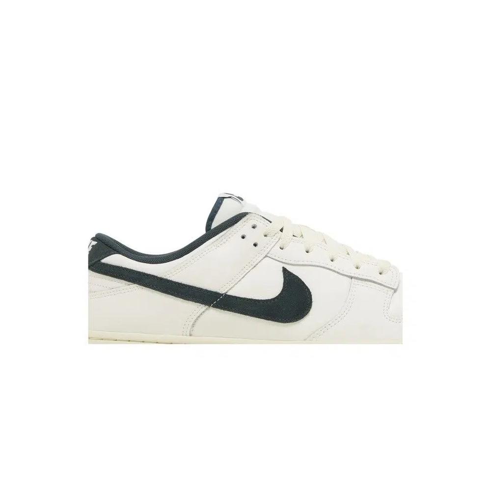 Кроссовки Nike Dunk Low 'Athletic Department - Deep Jungle' 2
