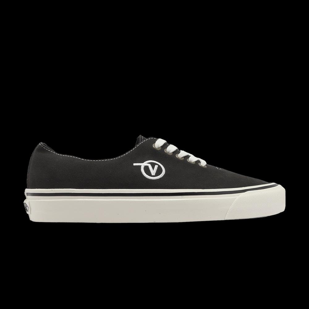 Lifestyle One Piece x Vans Authentic 'Черный белый' 1