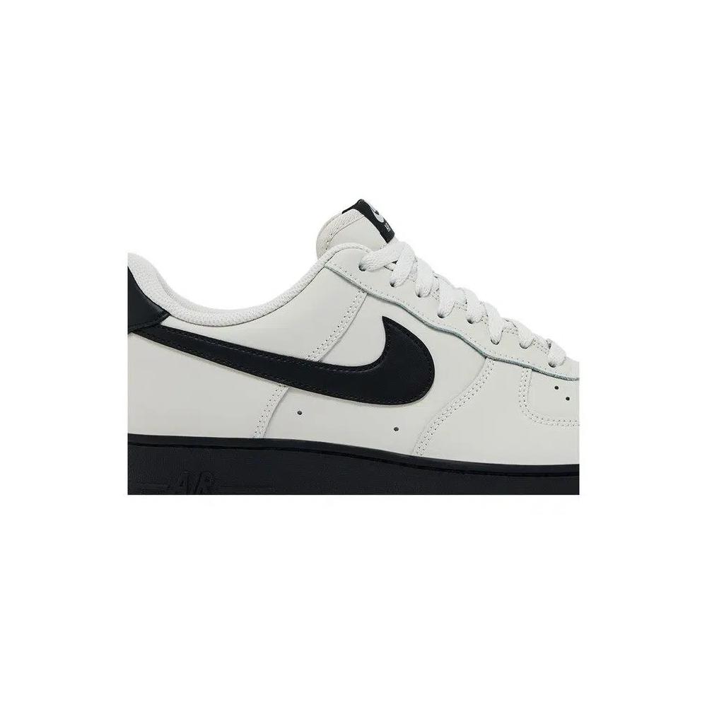 Кроссовки Nike Air Force 1 '07 'Light Bone Black' 2