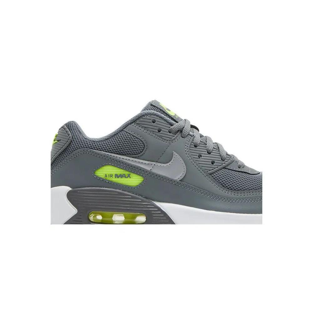 Кроссовки Nike Air Max 90 GS 'Smoke Grey Volt' 2