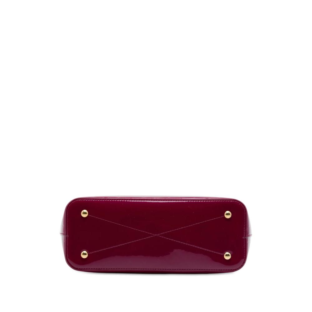 2000-2026 Monogram Vernis Long Beach PM shoulder bag 4