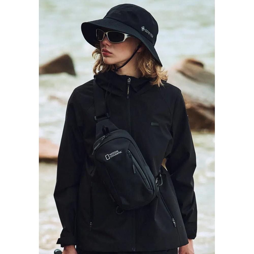 Женская ветровка с капюшоном WINDSTOPPER 2L 2