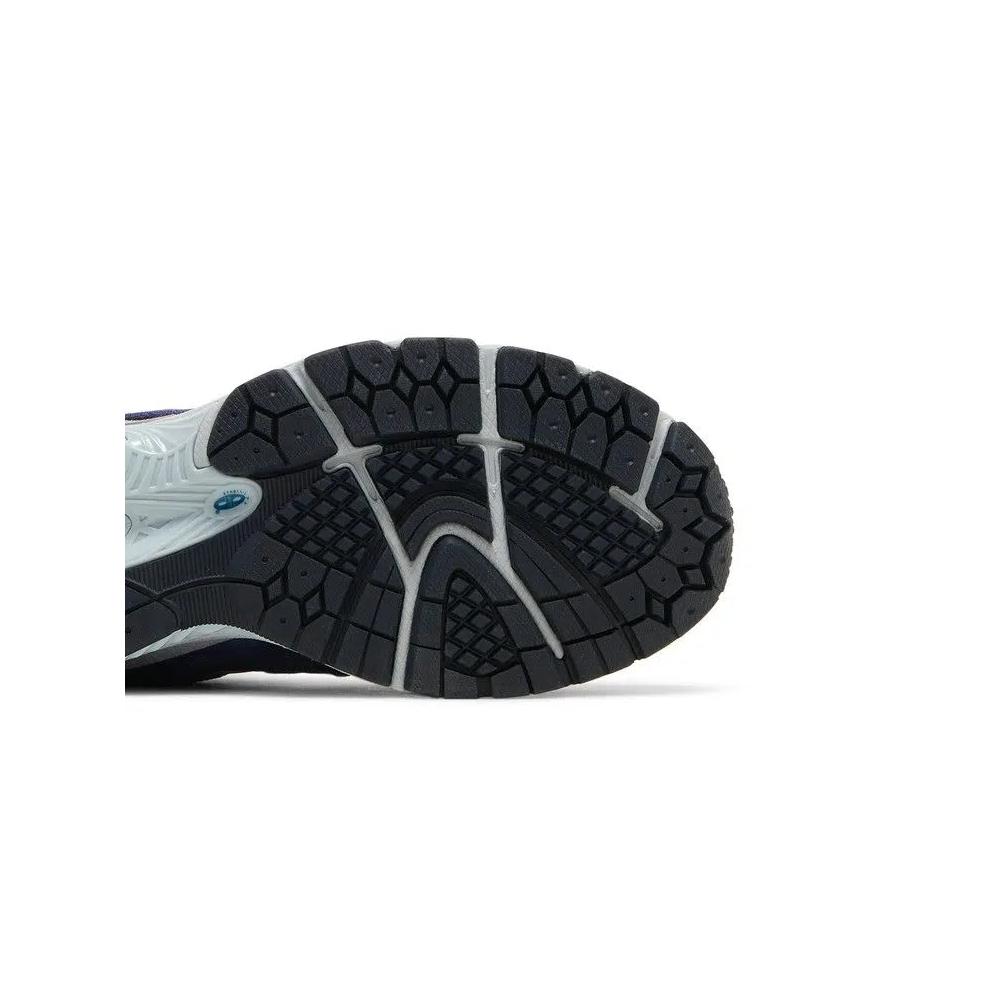 Кроссовки New Balance 2002R 'Night Tide' 5