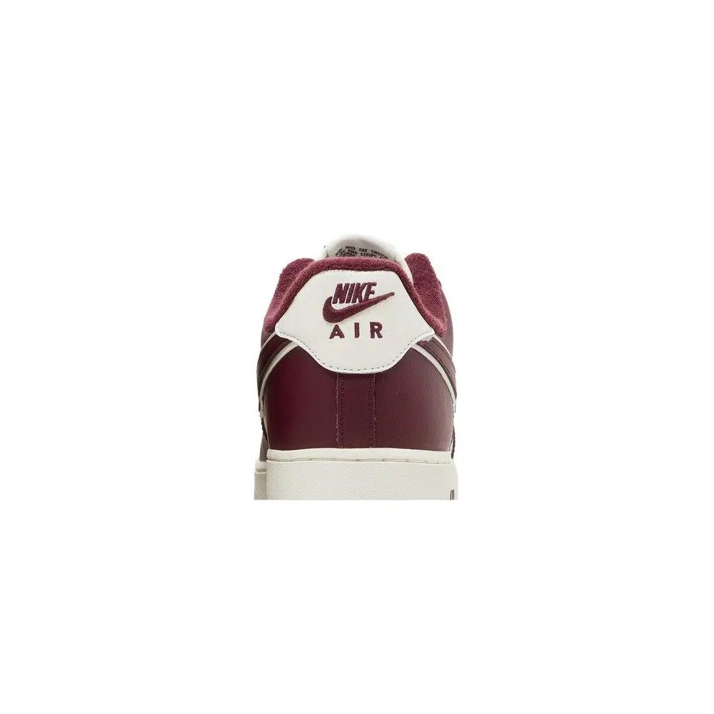 Кроссовки Nike Air Force 1 '07 LV8 'College Pack - Night Maroon' 7