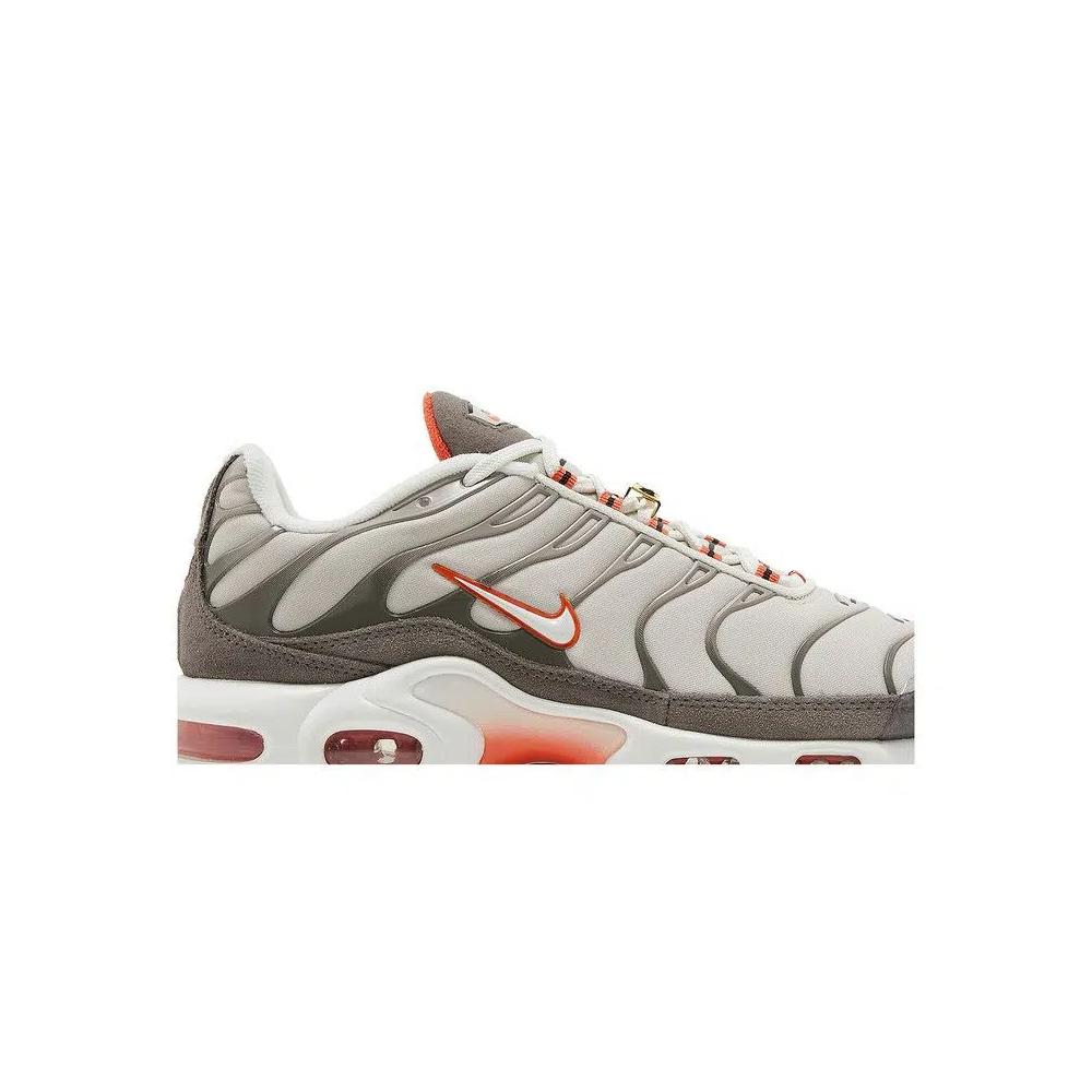 Кроссовки Nike Air Max Plus 'First Use' 3
