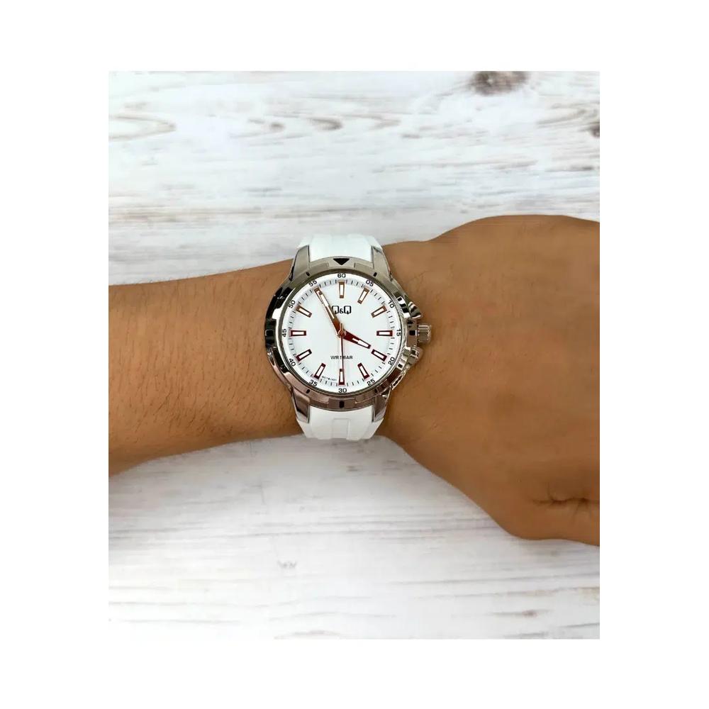 Мужские аналоговые часы Citizen QC18J301Y с белым полиуретановым ремешком 4