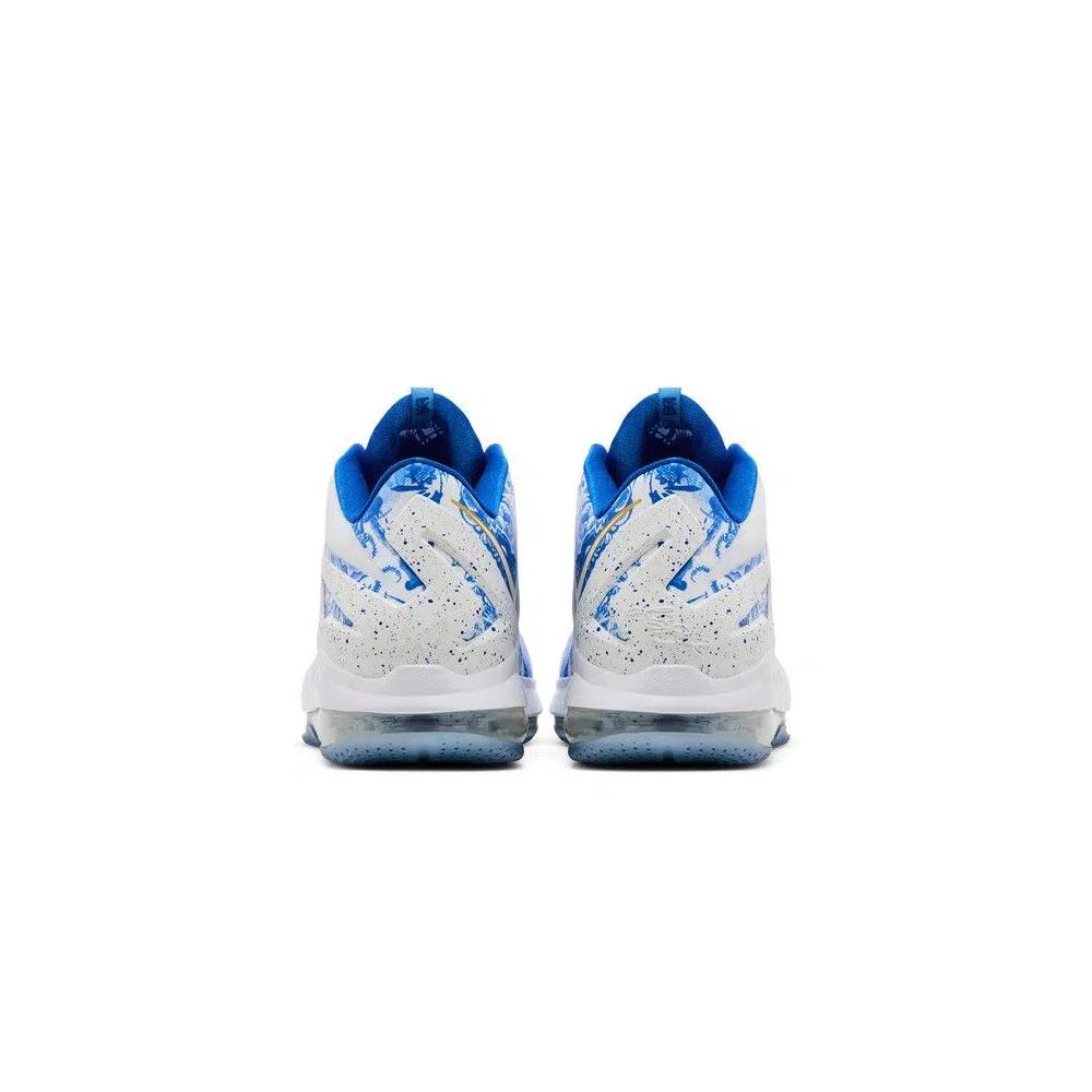Кроссовки Nike Max LeBron 11 Low Ch Pack 'China' 6