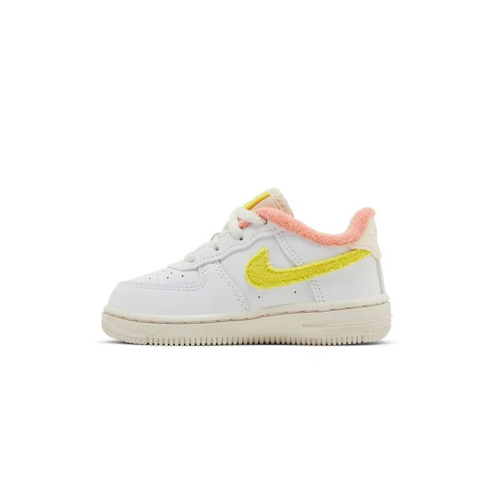 Лайфстайл Nike Force 1 LV8 TD 'White Yellow Strike' 3