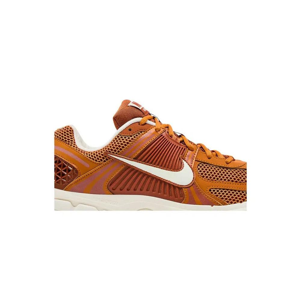 Кроссовки Nike Air Zoom Vomero 5 'Monarch' 2