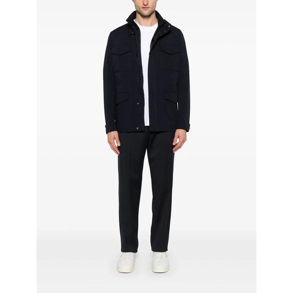 Куртка с накладными карманами 2