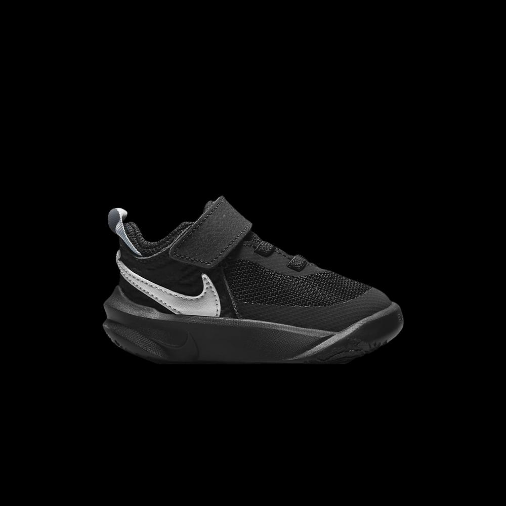 Кроссовки Nike Team Hustle D10 TD 'Black Metallic Silver' 1