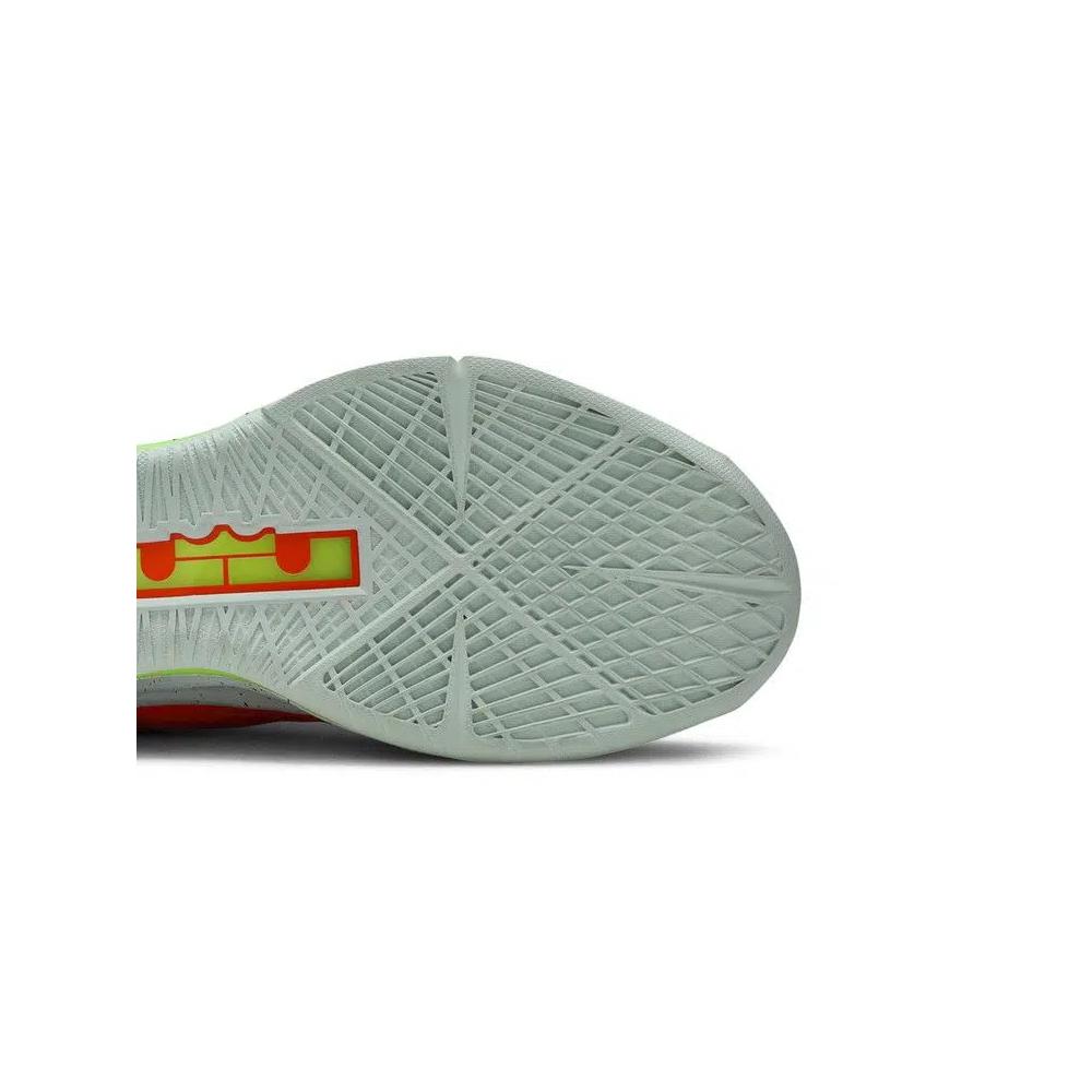 Кроссовки Nike Lebron 10 P.S Elite 'Яркий малиновый' 5