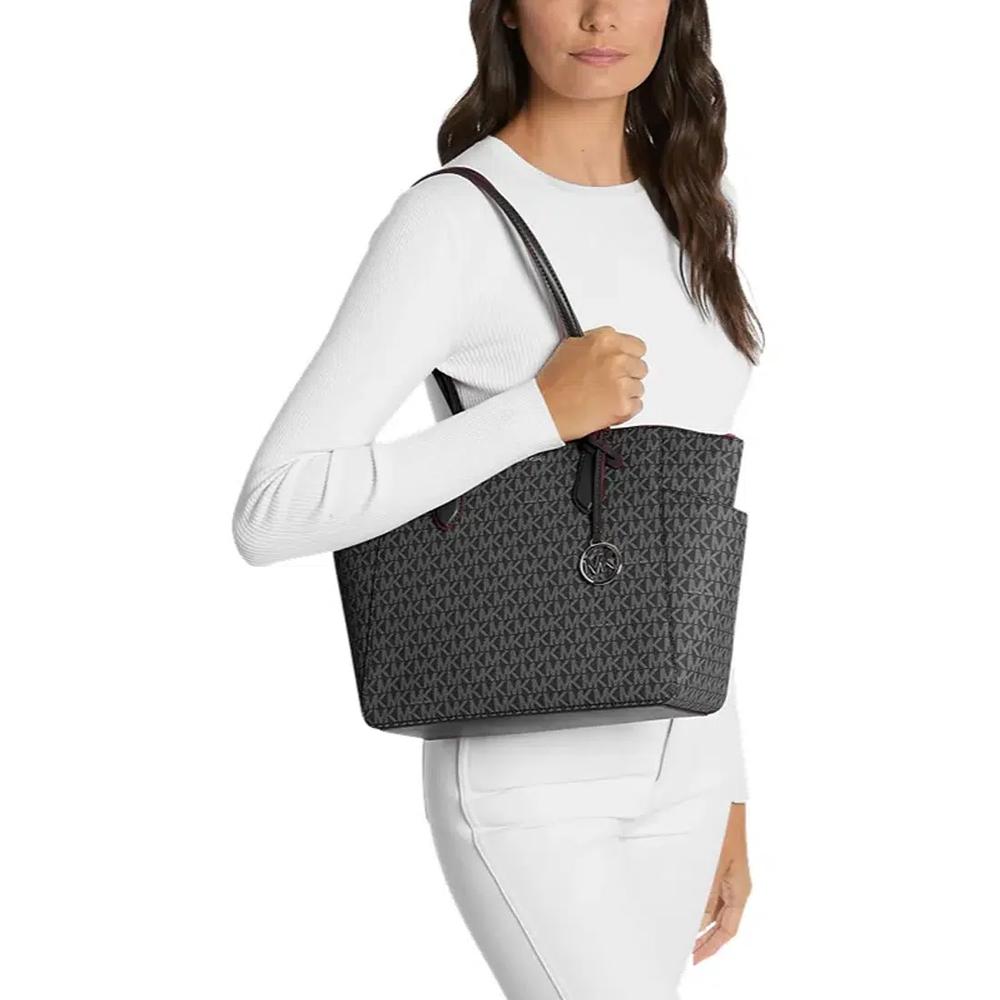 Женская сумка-тоут Marilyn Medium Signature Logo Tote Bag в черном цвете 35F5S6AT2B 2