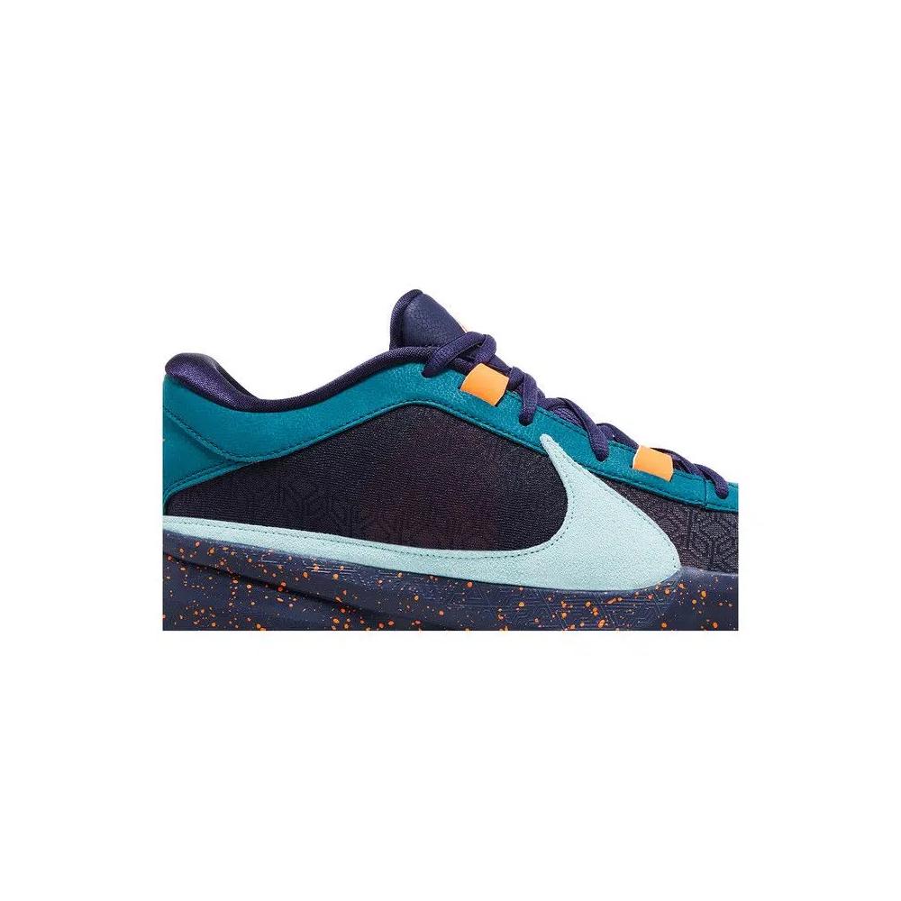 Кроссовки Nike Zoom Freak 5 'Нигерийский Кошмар' 2