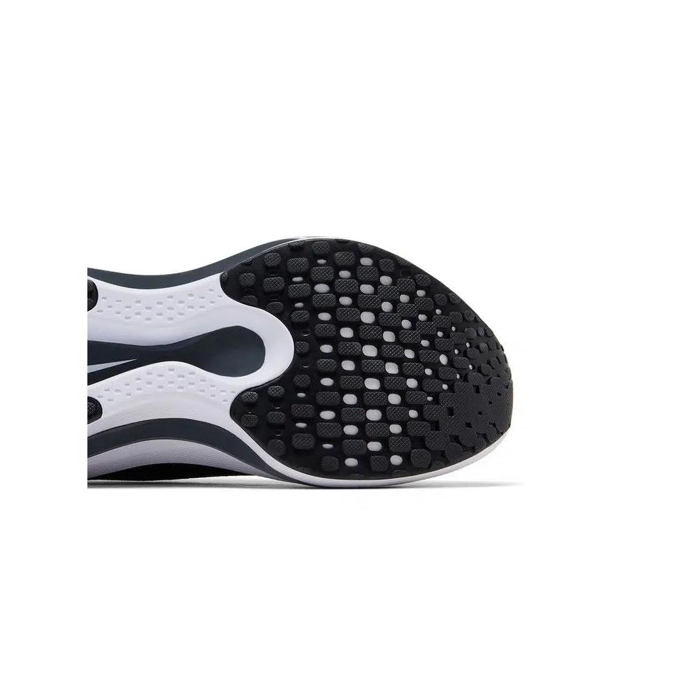 Кроссовки Nike Wmns Reina EasyOn 'Black White' 5