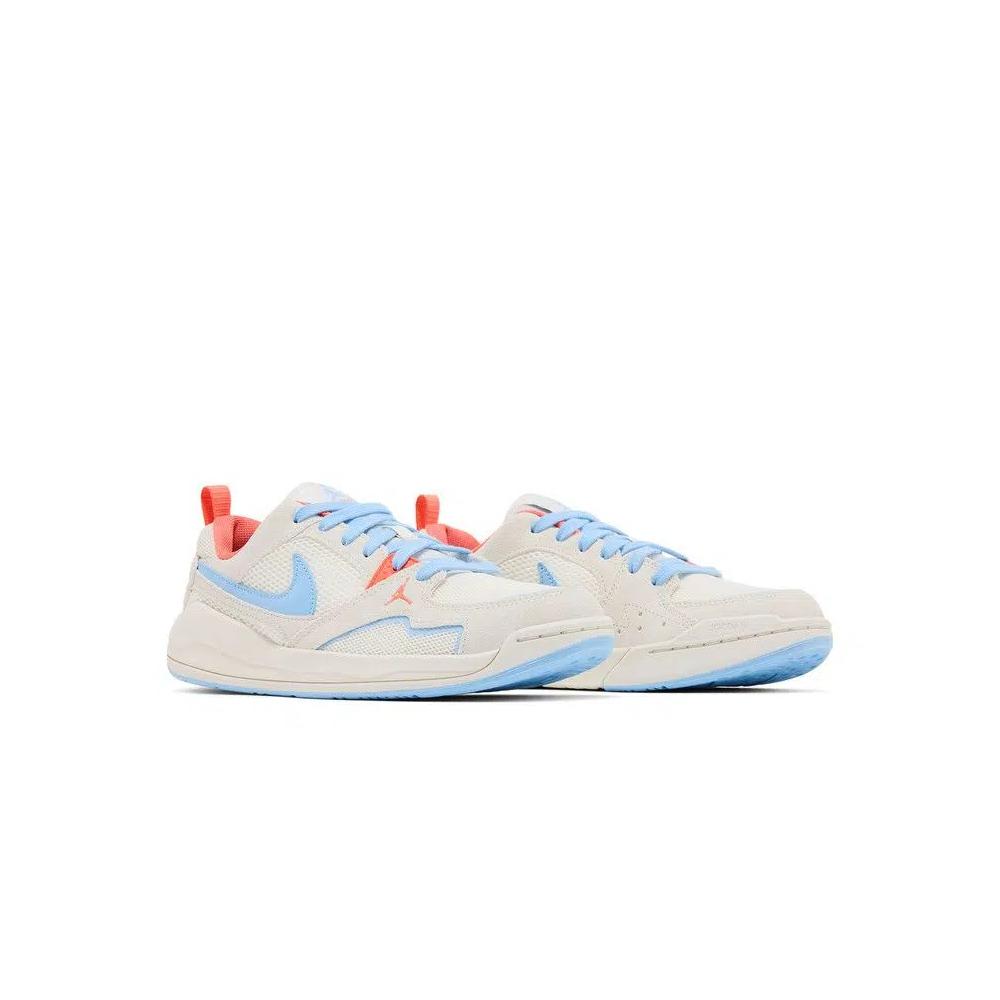 Обувь Wmns Air Jordan CMFT Era 'Pale Ivory' 8