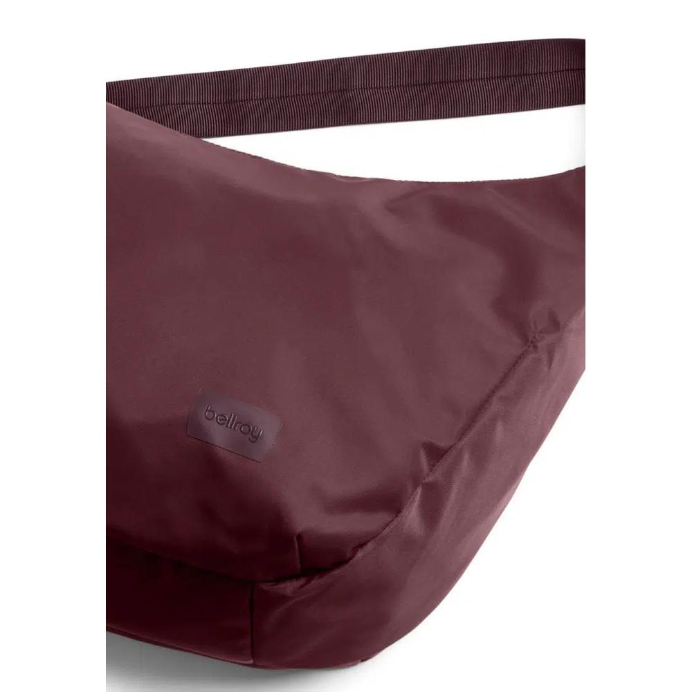 Bellroy Laneway Crescent Bag 12L - инжир 7