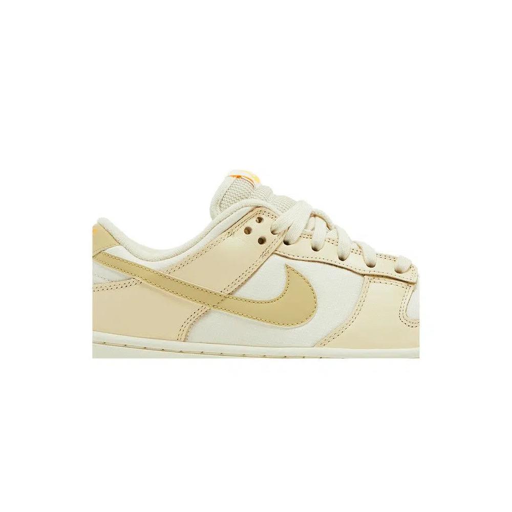 Кроссовки Nike Wmns Dunk Low 'Muslin Team Gold' 2