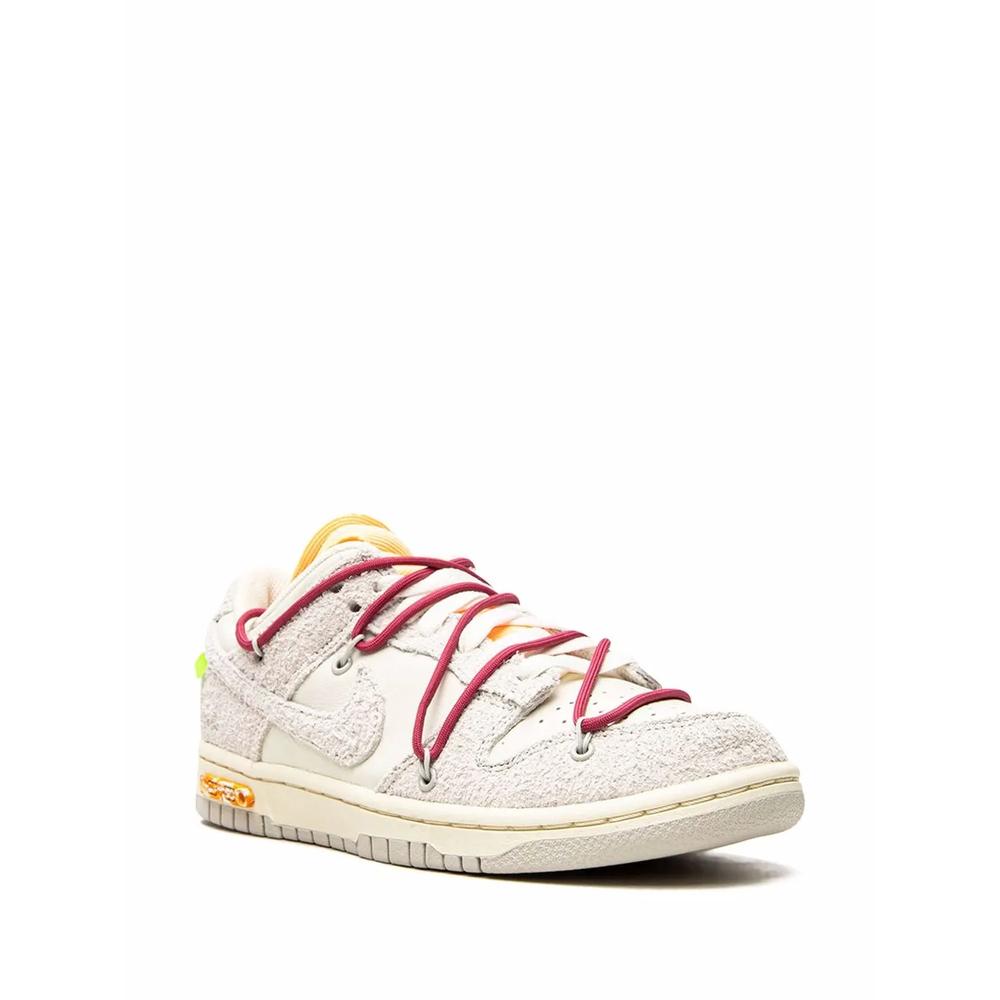 Кроссовки Dunk Low из коллаборации с Off-White 2