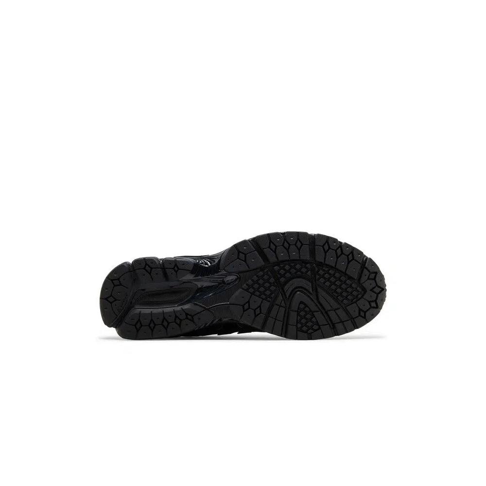 Кроссовки New Balance 1906U 'Triple Black' 5