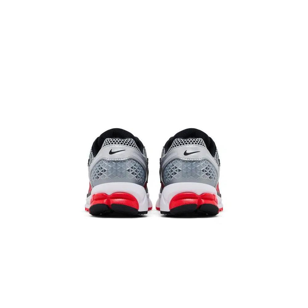 Кроссовки Nike Air Zoom Vomero 5 «Bright Crimson Metallic Silver» 6