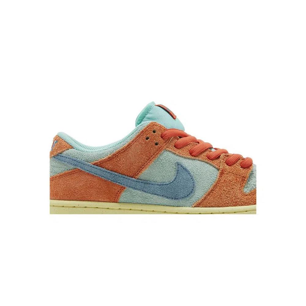 Кроссовки Nike Dunk Low SB 'Orange Emerald Rise' 2