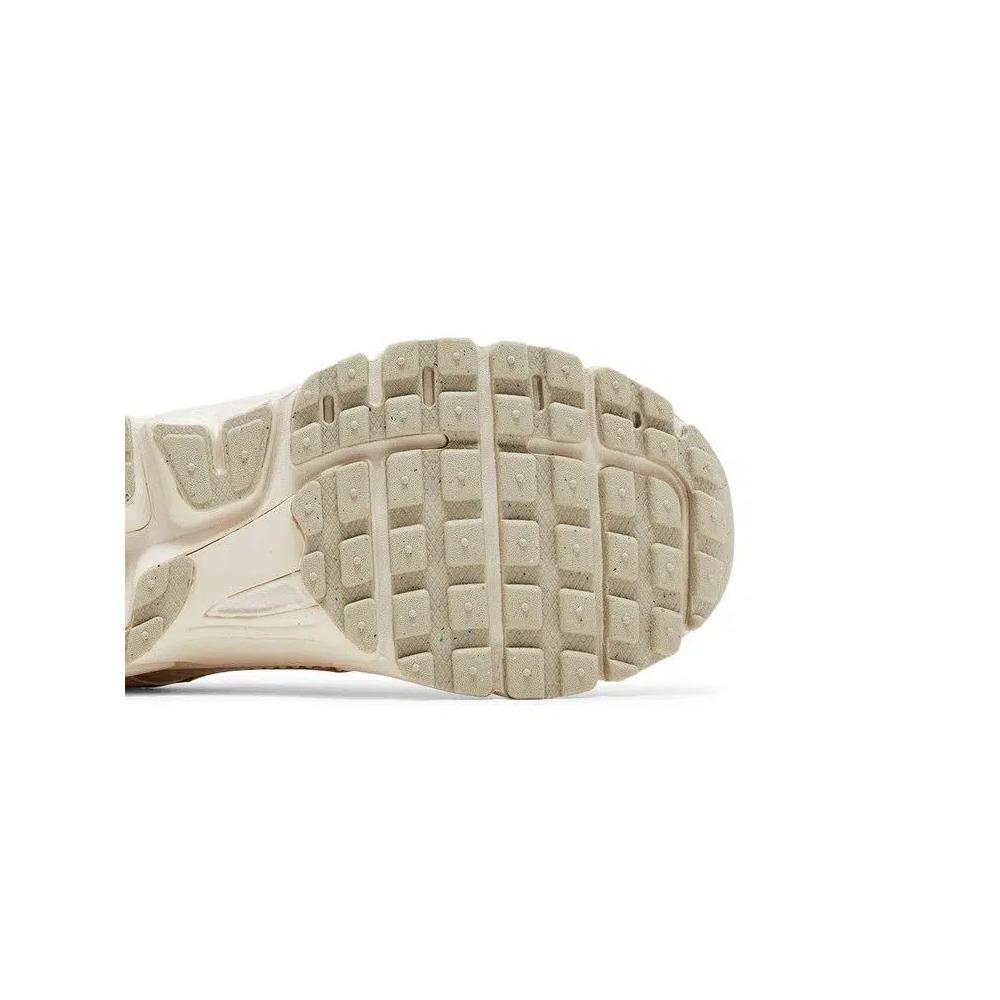 Кроссовки Nike Vomero 5 GS 'Pale Ivory' 5