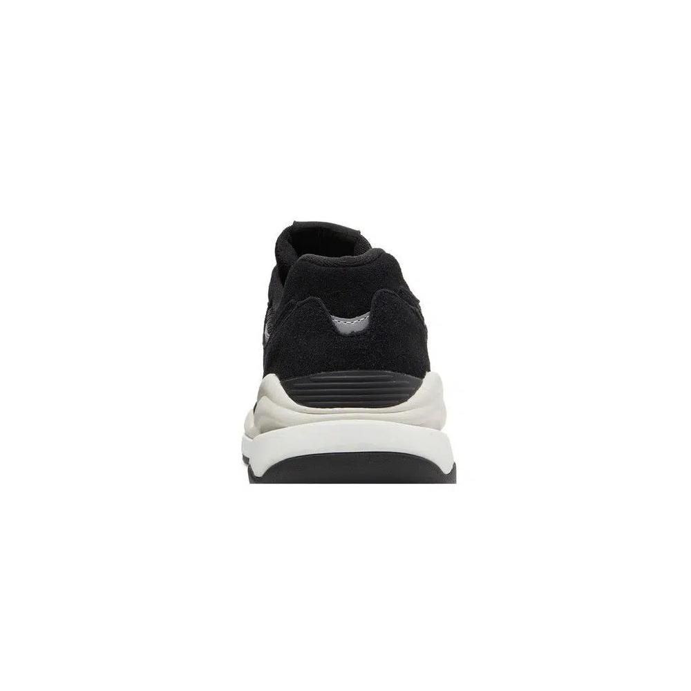 Кроссовки New Balance 57/40 'Black White' 7