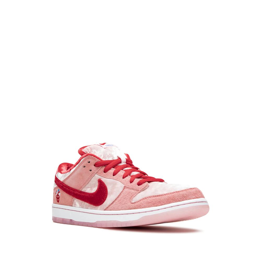 Кроссовки SB Dunk Low Pro Strangelove 2